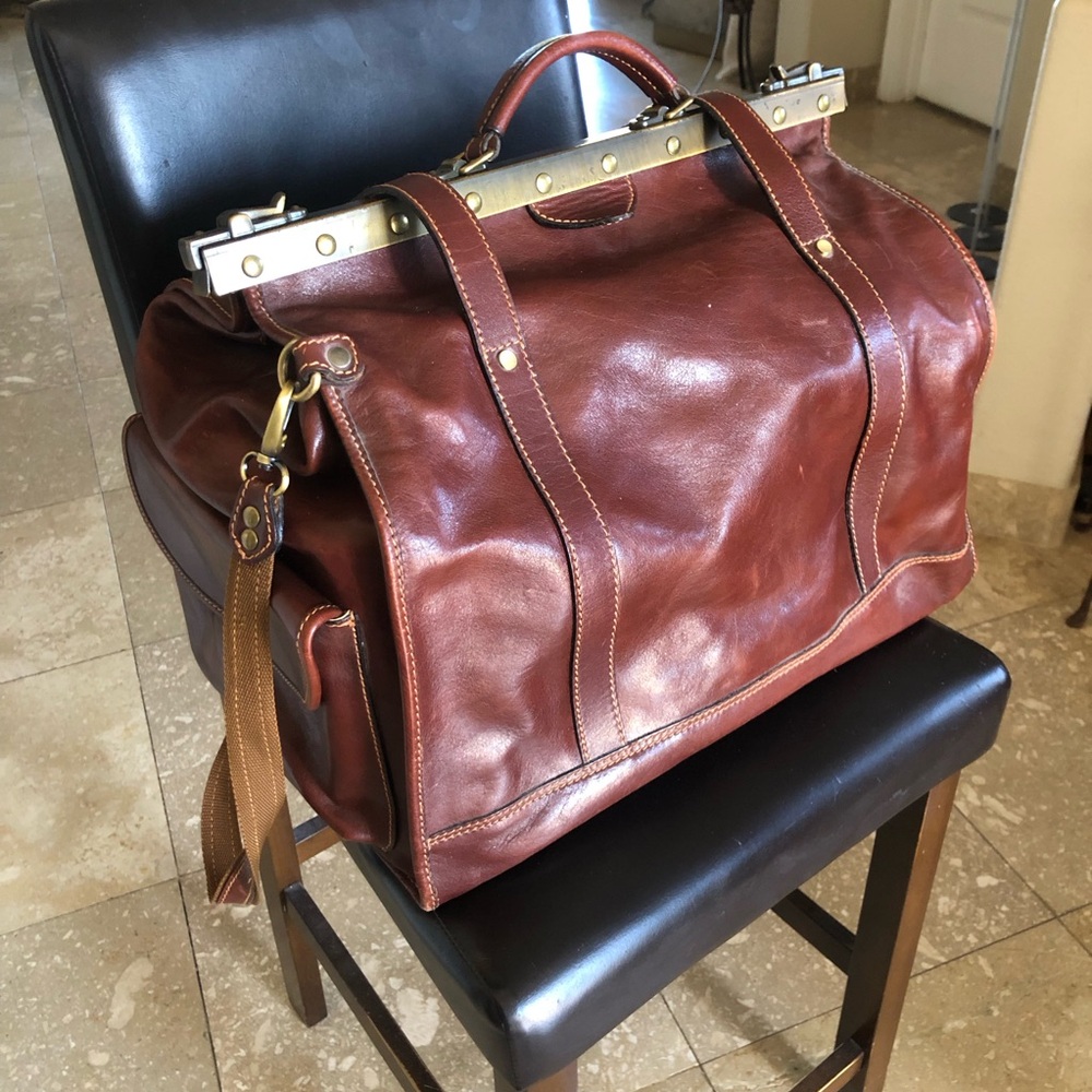 Vtg XL Leather Doctors Duffel Bag  🎩👑 - Picture 15 of 16